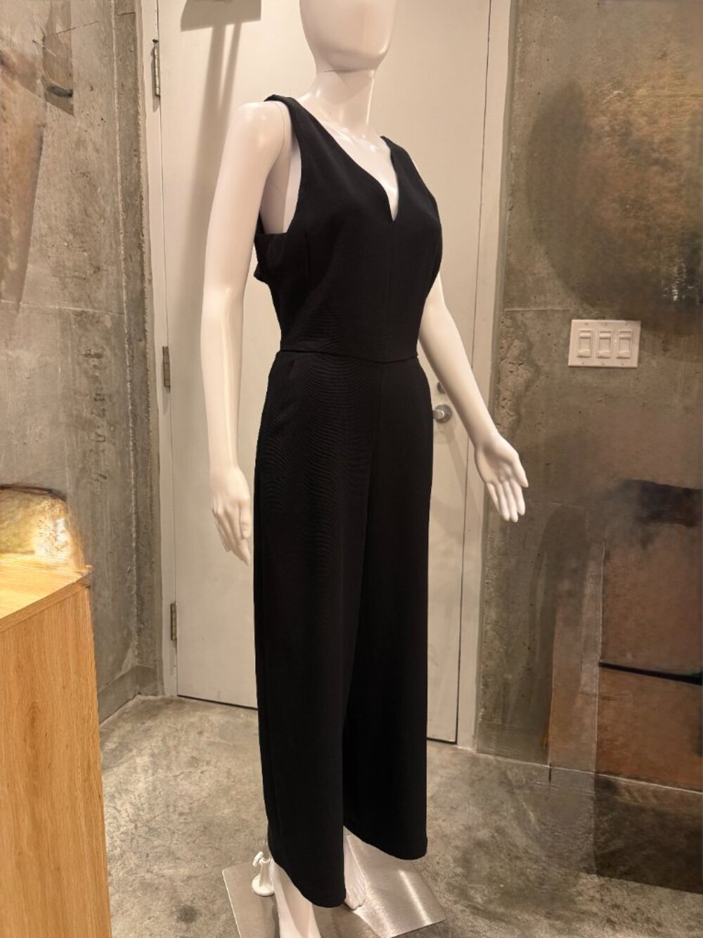 Wilfred Écoulement V Jumpsuit Black Tie-Back Wide Leg Aritzia Size Small